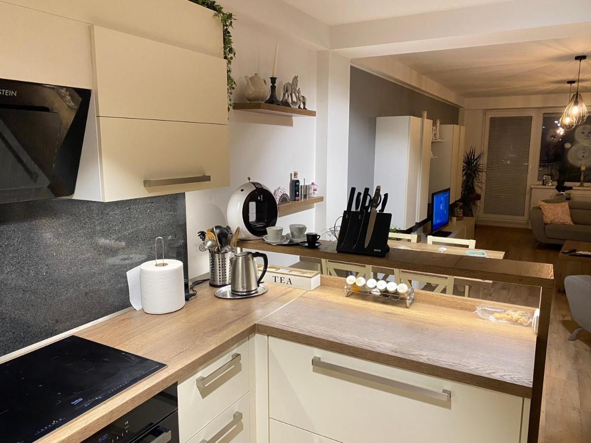 Apartmán Apartman Slnecna Terasa S Vlastnym Parkovanim Na 2 Auta Žilina Exteriér fotografie