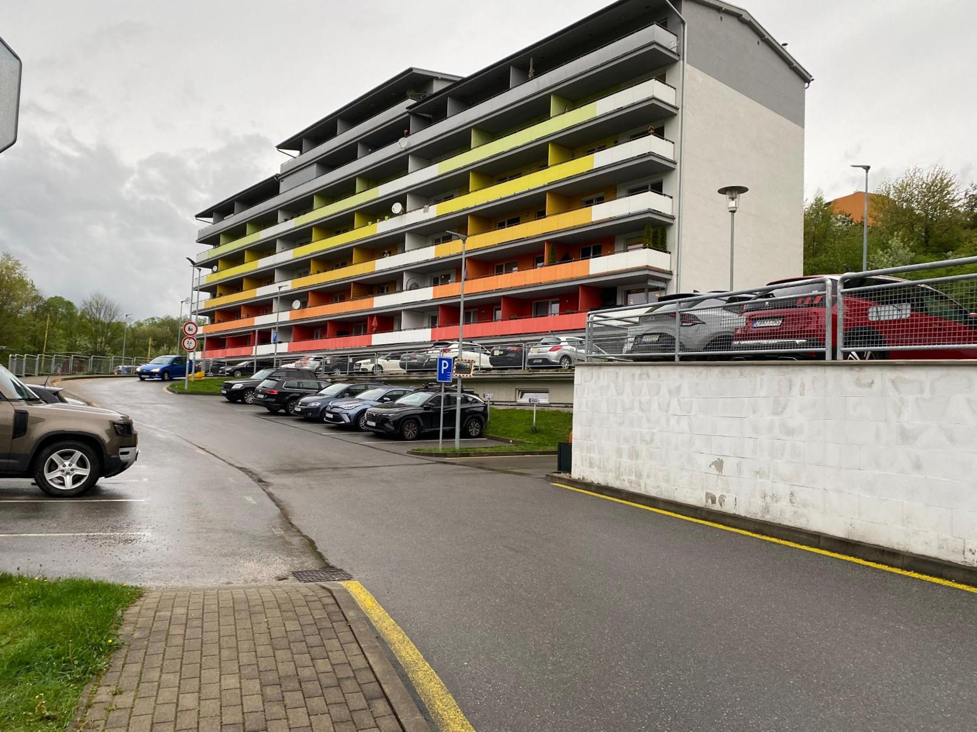 Apartmán Apartman Slnecna Terasa S Vlastnym Parkovanim Na 2 Auta Žilina Pokoj fotografie